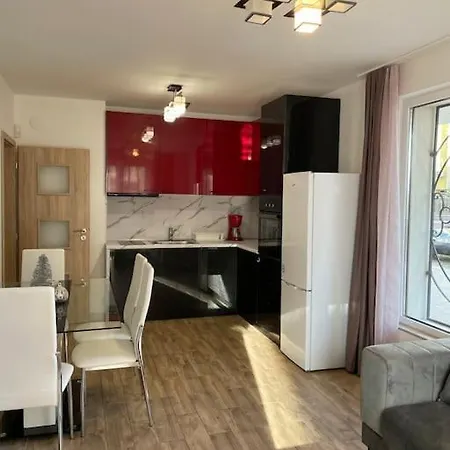 Cozy In With Parking * Varna